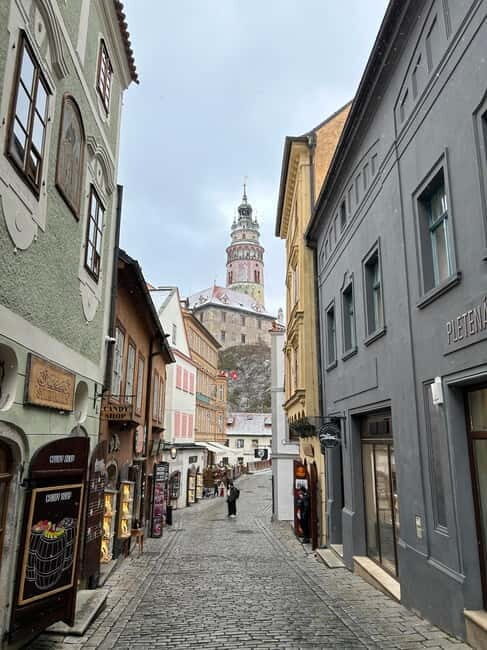 From Prague: Premium Amazing day trip to eský Krumlov - FAQs