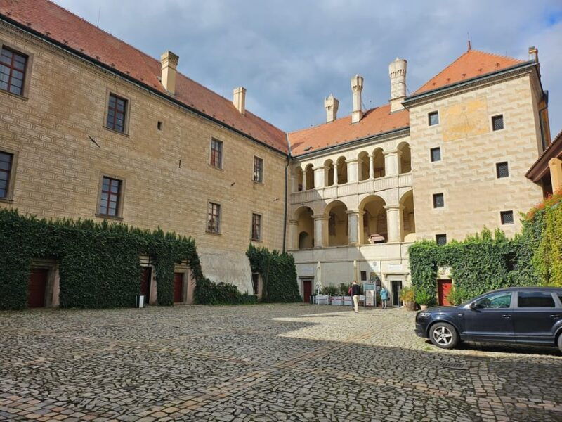 from-prague-private-half-day-wine-tour