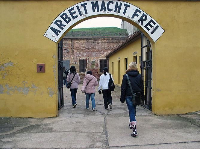 from-prague-terezin-concentration-camp-private-tour