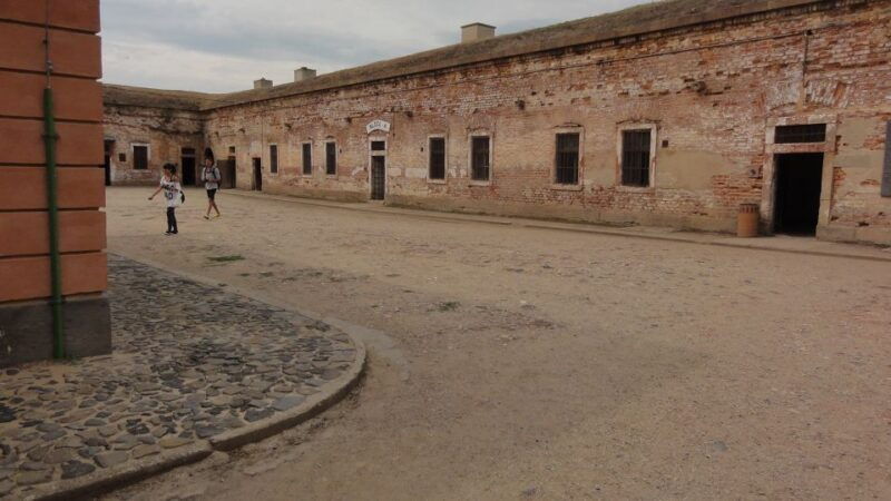 from-prague-terezin-concentration-camp-private-tour