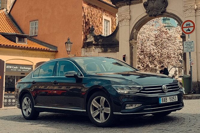 from-prague-to-passau-private-transfer-by-limousine-31pax