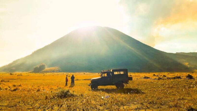 from-probolinggo-1-day-mount-bromo-sunrise-trip-breakfast