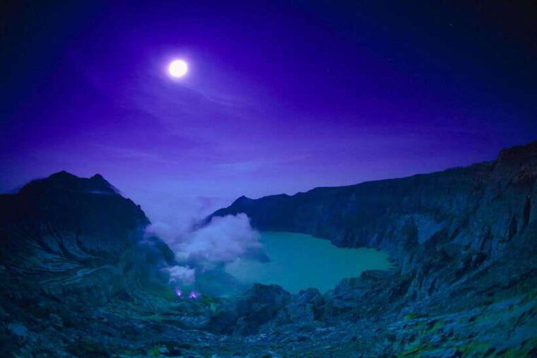 from-probolinggo-2-day-bromo-ijen-tour-w-one-night-stay