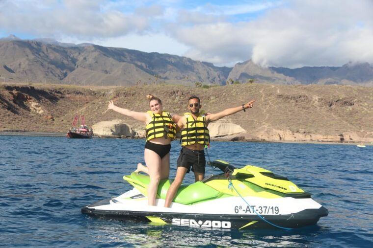 from-puerto-colon-1-hour-adrenaline-jetski-tour