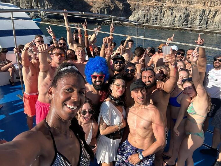 from-puerto-rico-boat-party-along-the-coast