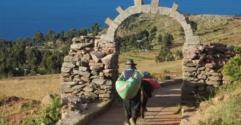 from-puno2-day-uros-amantani-and-taquile-islands