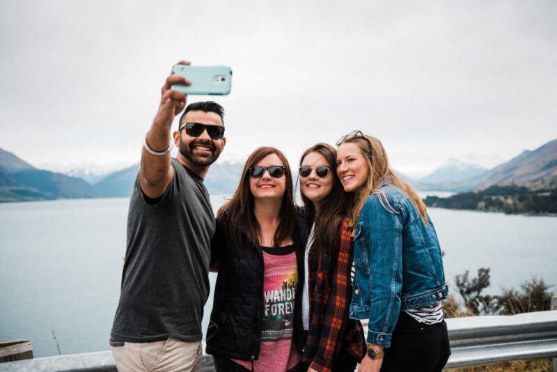 From Queenstown: Half Day Trip to Glenorchy by Coach - FAQ