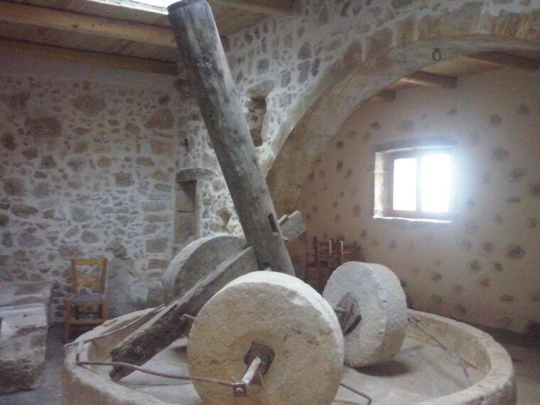 from-rethymno-arkadi-melidoni-and-margaritestourexclusive