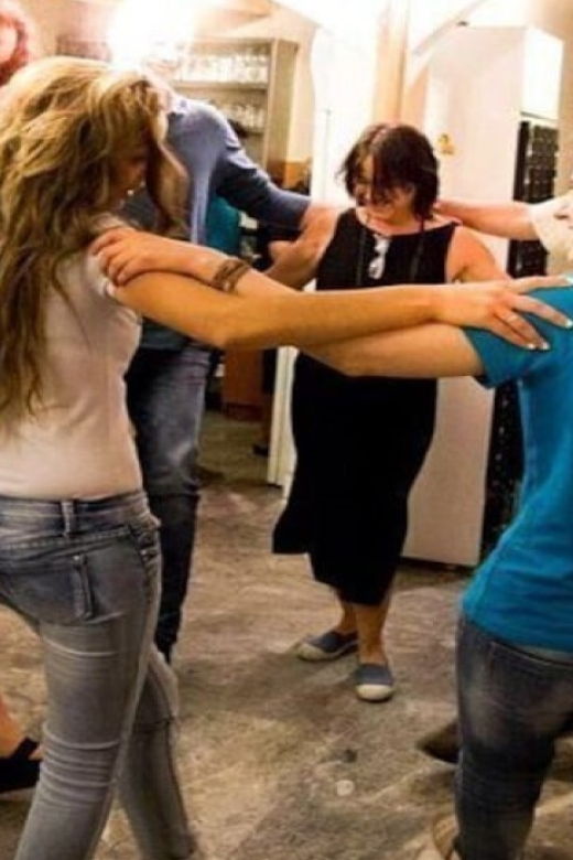 from-rethymno-cretan-night-music-food-dancing