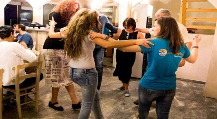 from-rethymno-cretan-night-music-food-dancing