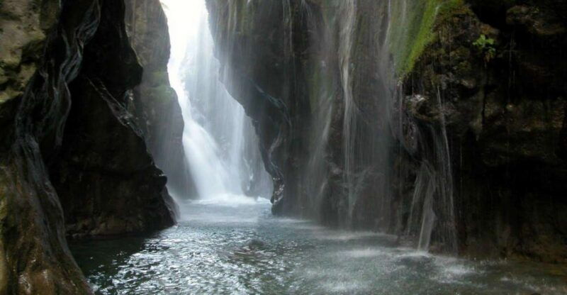 from-rethymno-river-trekking-trip-at-kourtaliotiko-gorge