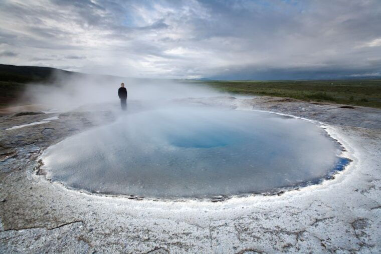 from-reykjavik-golden-circle-and-northern-lights-combo