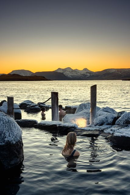 from-reykjavik-hvammsvik-hot-spring-with-transportation