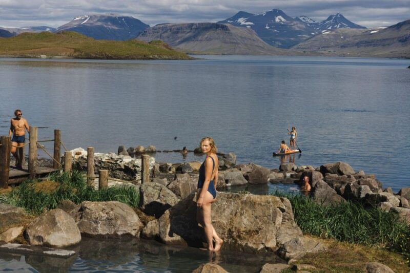 from-reykjavik-hvammsvik-hot-spring-with-transportation