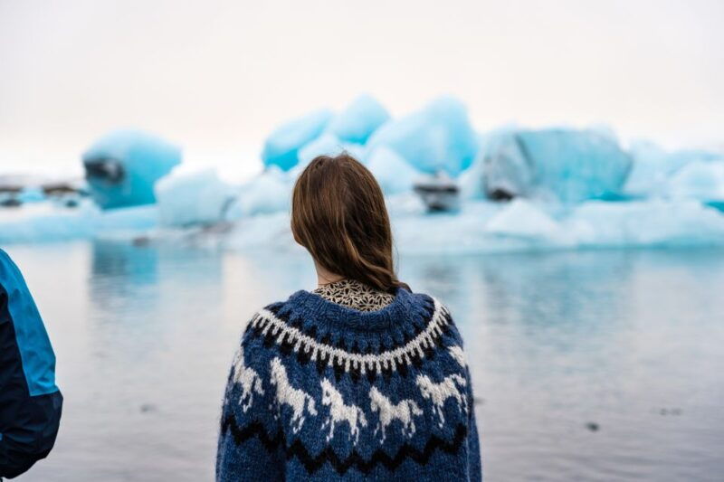 from-reykjavik-jokulsarlon-glacier-lagoon-and-diamond-beach