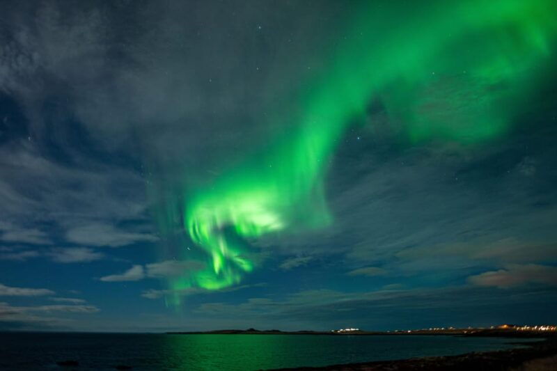 from-reykjavik-new-years-eve-northern-lights-tour