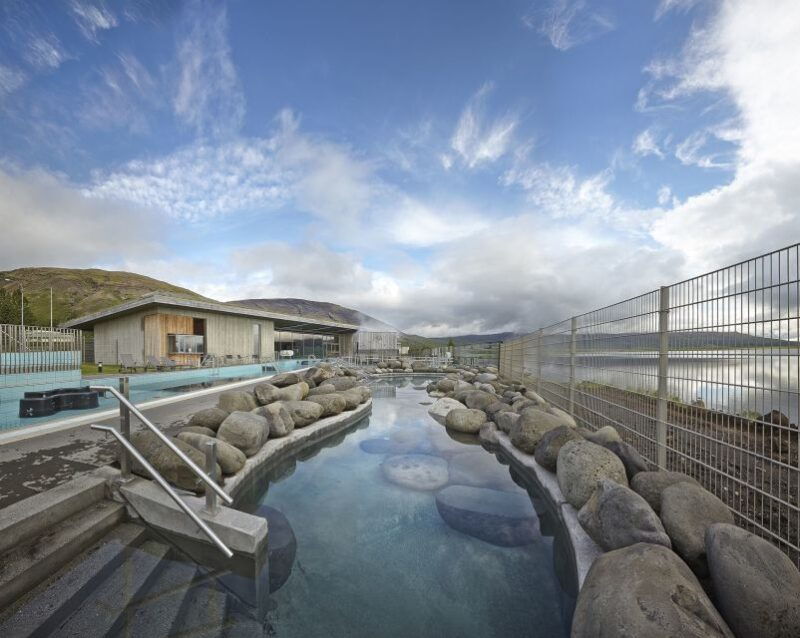 from-reykjavik-northern-lights-and-geothermal-baths-tour