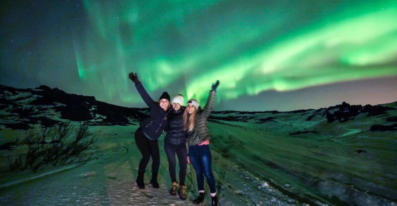 from-reykjavik-northern-lights-super-jeep-tour