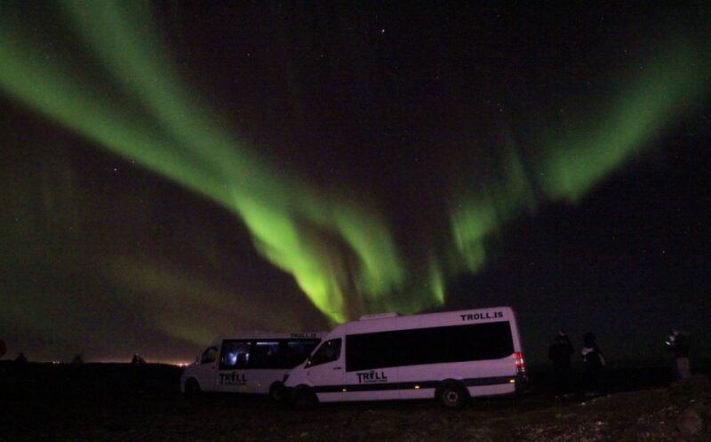 from-reykjavik-northern-lights-tour-with-hot-cocoa-photos