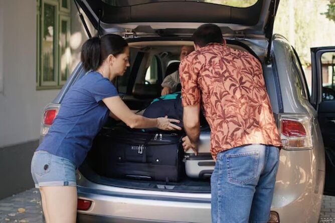 from-reykjavik-private-transfer-to-kef-airport-in-iceland-3