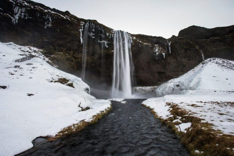 from-reykjavik-south-coast-tour-dc-3-plane-wreck