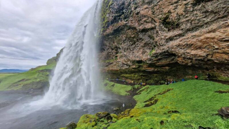 from-reykjavik-tandem-paragliding-south-iceland-day-tour