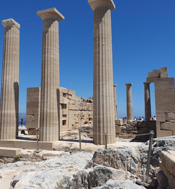from-rhodes-city-evening-bus-trip-to-lindos