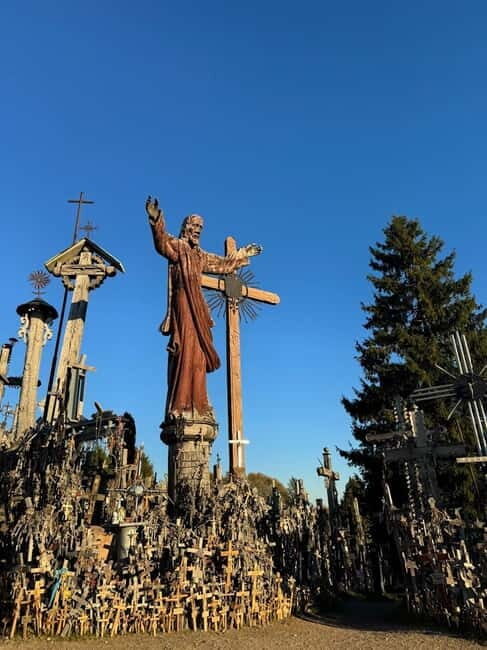 From Riga: Trip to the Hill of Crosses and Pearls of Jelgava - What We Loved About This Tour