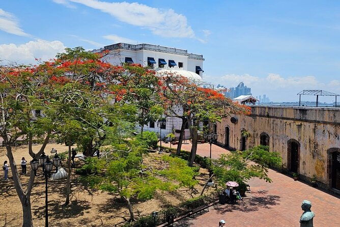 from-riu-playa-blanca-private-eco-boat-cruise-old-city-tour