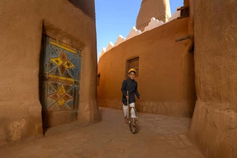 From Riyadh: Ushaiqer Heritage Village Tour - Key Points