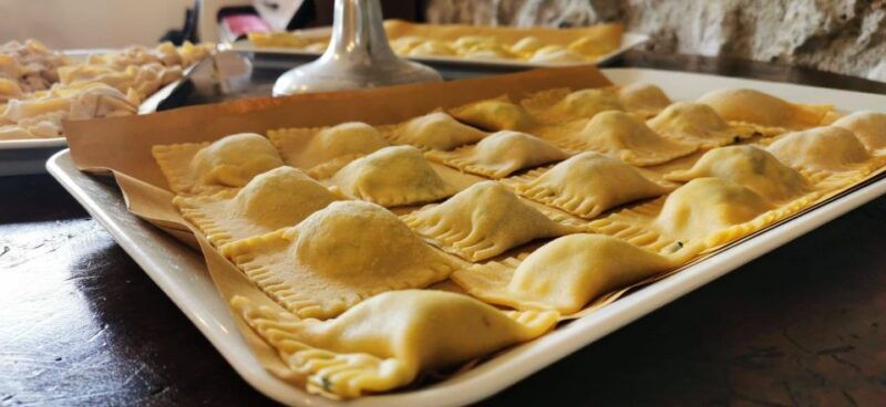 from-rome-pasta-masterclass-wine-tour-in-the-vineyard