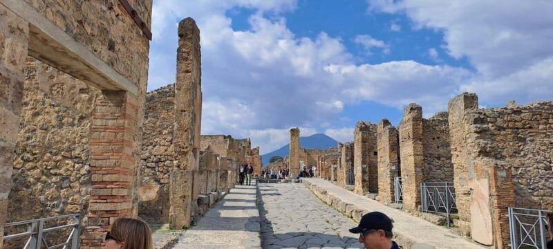 from-rome-pompeii-amalfi-coast-positano-day-tour