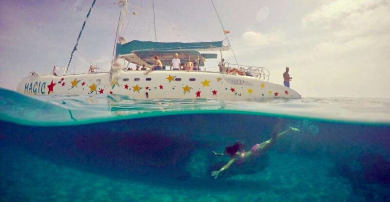 from-roses-catamaran-cruise-to-cap-de-creus