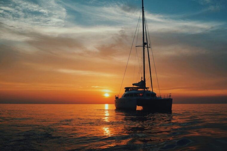 from-roses-midday-catamaran-tour-cap-de-creus