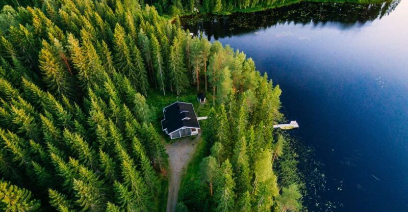 from-rovaniemi-midnight-sun-forest-lake-float