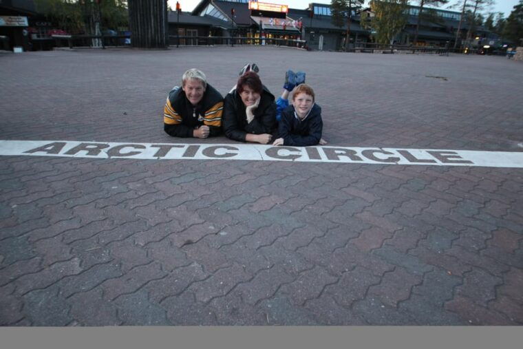 from-rovaniemi-tour-to-santa-claus-village