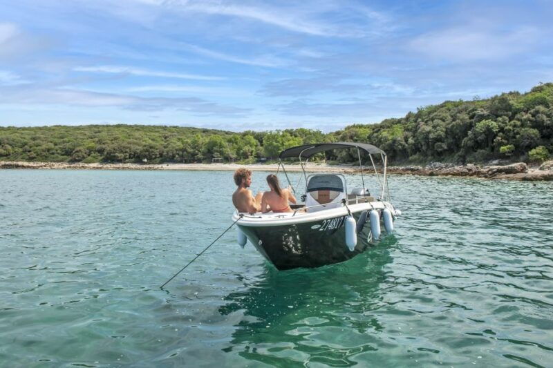 from-rovinj-sea-caves-sandy-levan-island-speedboat-tour