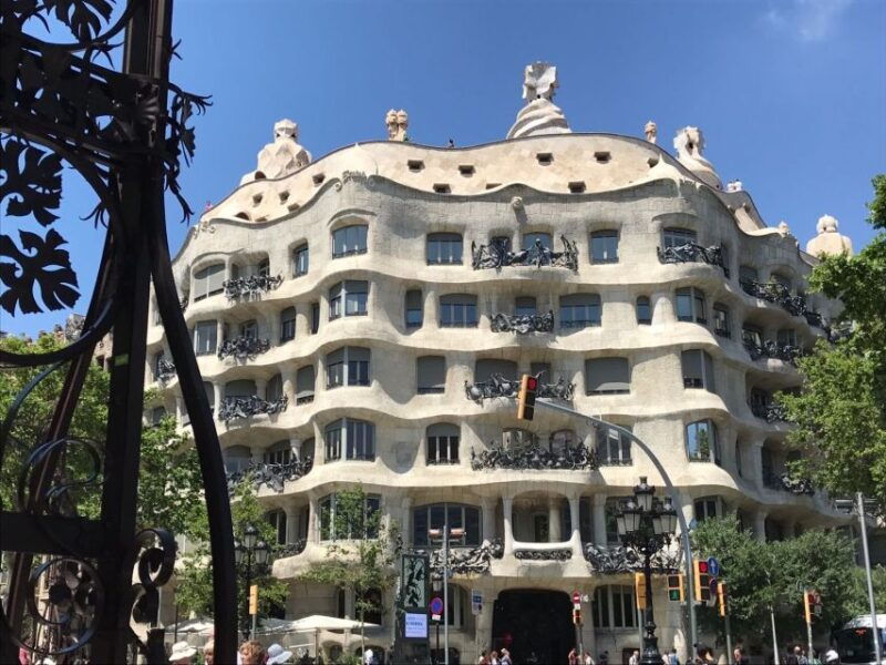 from-salou-full-day-barcelona-panoramic-tour-with-free-time