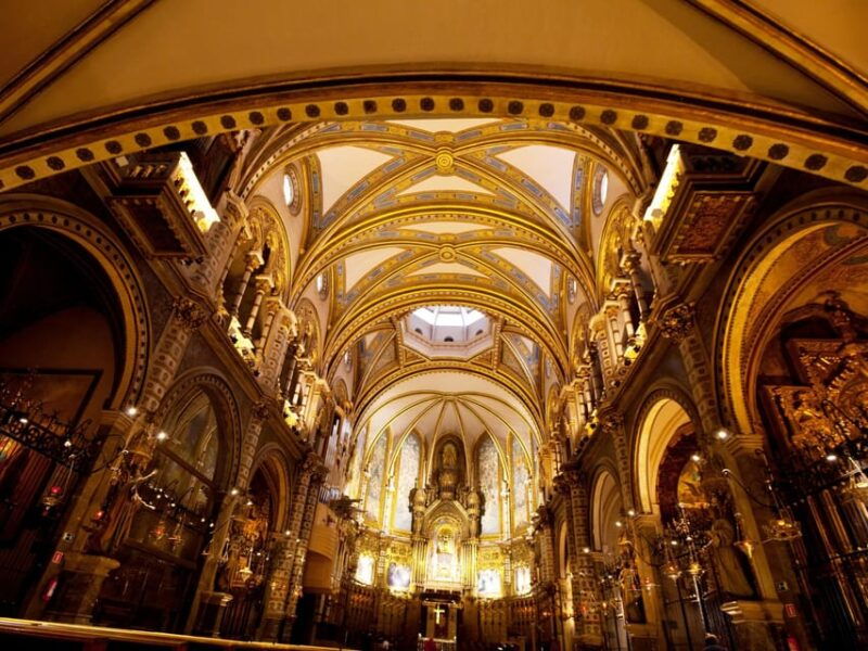 from-salou-montserrat-monastery-and-4-hours-in-barcelona