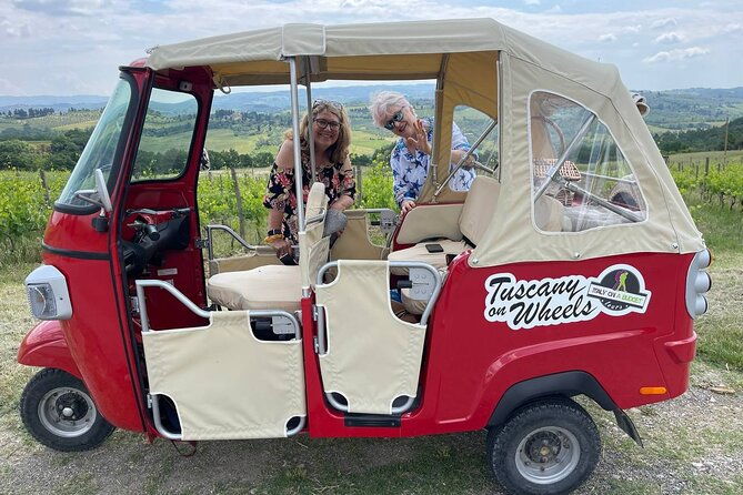 from-san-gimignano-original-tuscany-wine-tour-by-tuktuk-2