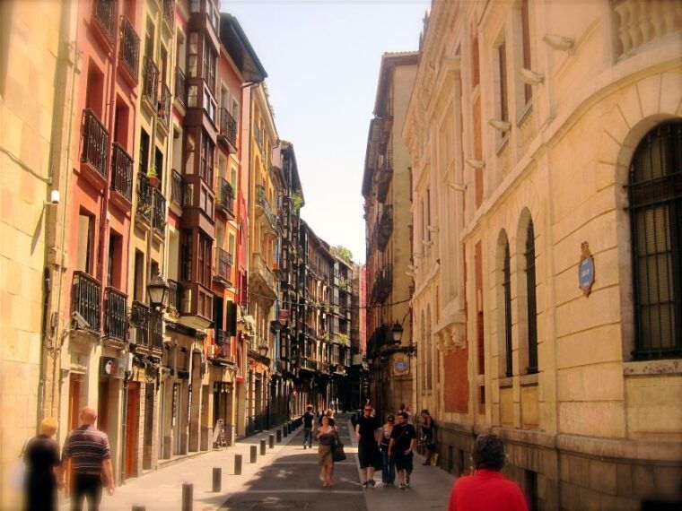 from-san-sebastian-bilbao-guggenheim-museum-private-tour