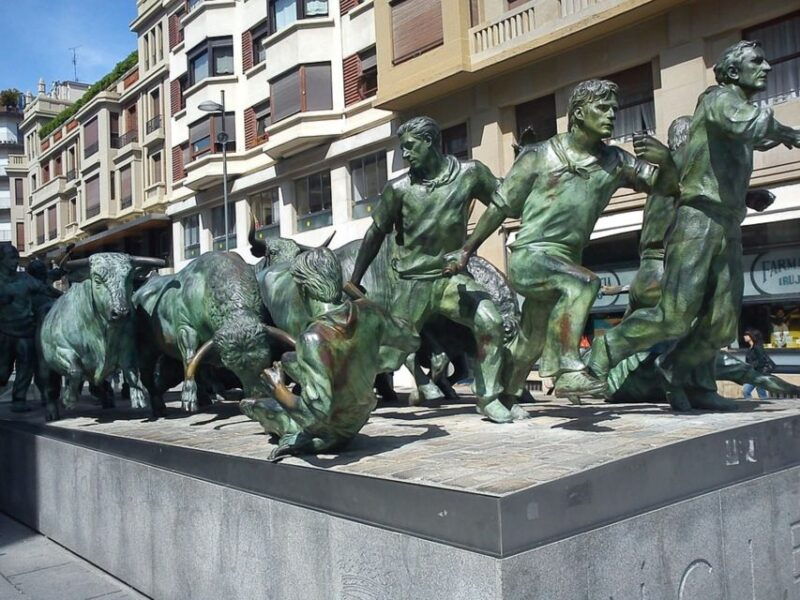 from-san-sebastian-pamplona-city-tour