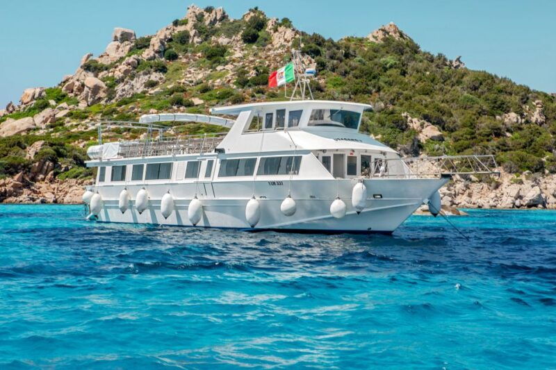 from-santa-teresa-gallura-la-maddalena-full-day-boat-tour
