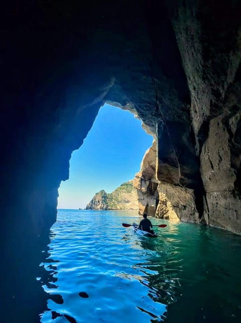 from-santangelo-ischia-kayak-tour-with-italian-aperitif