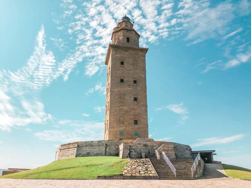 From Santiago: A Coruña & Betanzos Full-Day Coastal Tour - Scenery and Comfort: A Coastal Journey