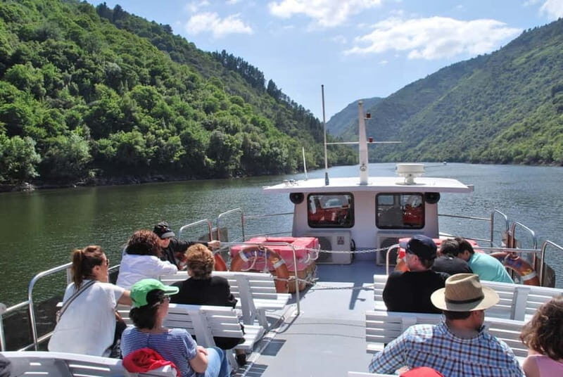 From Santiago: Ribeira Sacra & Sil River Canyon Boat Tour - Key Points