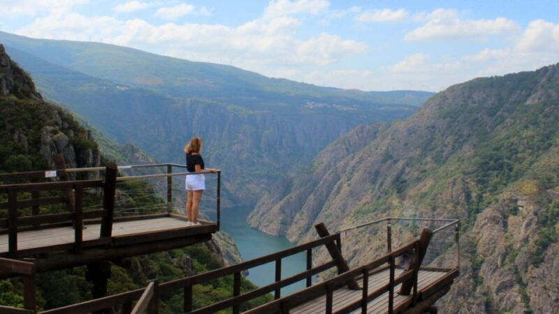 from-santiago-ribeira-sacra-tour-boat-trip