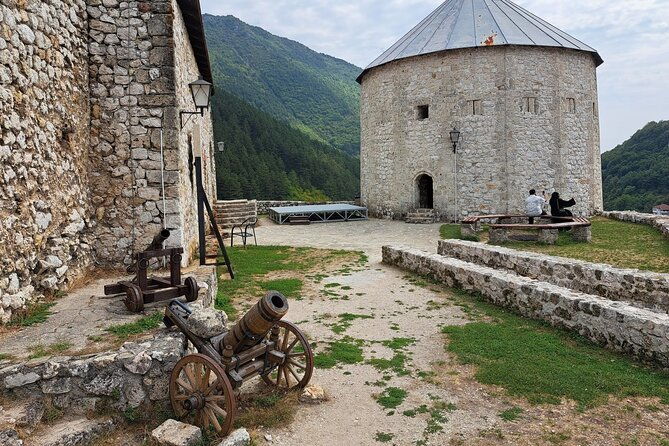 from-sarajevo-travnik-jajce-pliva-lakes-and-watermills-trip