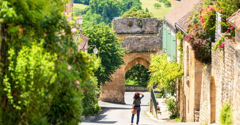 from-sarlat-beynac-domme-tour-dordogne-boat-ride