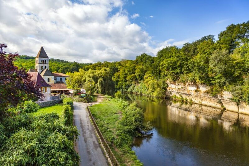 from-sarlat-half-day-skip-the-line-lascaux-iv-tour